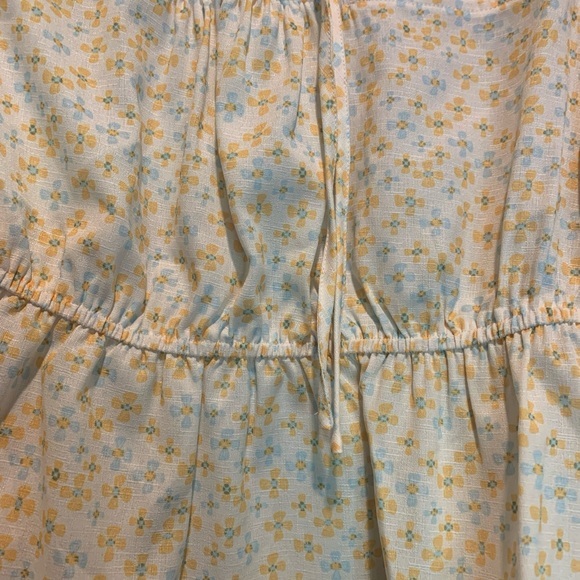 Women’s summer blouse peplum XL floral worn once - Picture 3 of 5